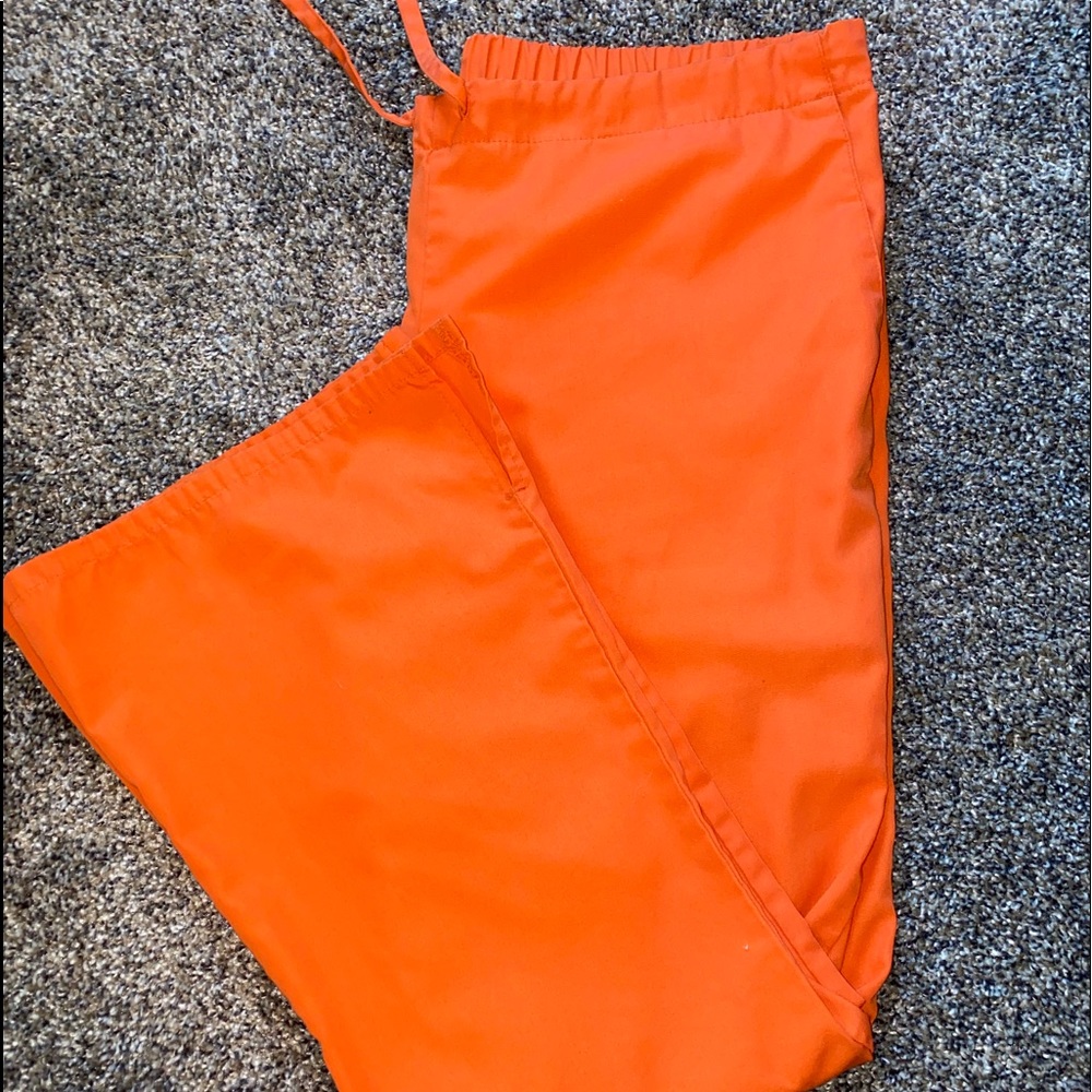 Scrub pants